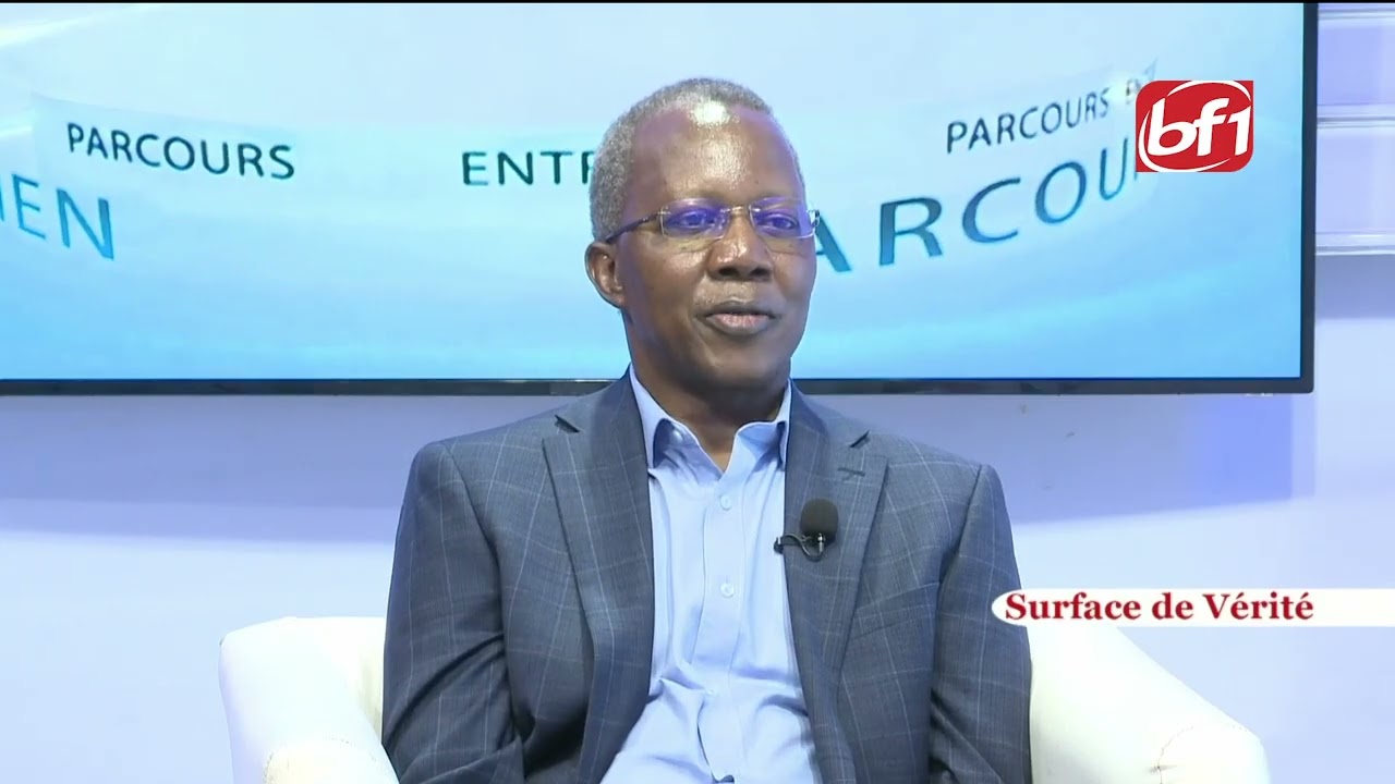 Comme la bombe nucléaire, l’IA doit être régulée pour éviter le pire — Dr Cyriaque Paré