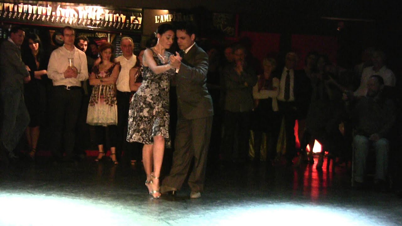 Video thumbnail for Como se pianta la vida dansé par Cécile Boucris et Pedro Ochoa