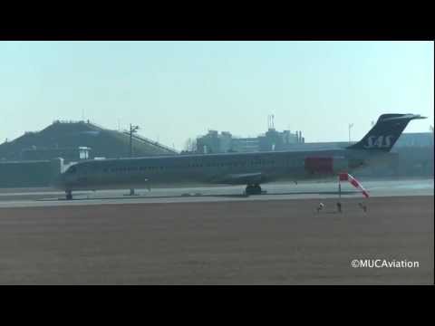 MD-82 Takeoff at Munich Airport [FULL HD]
