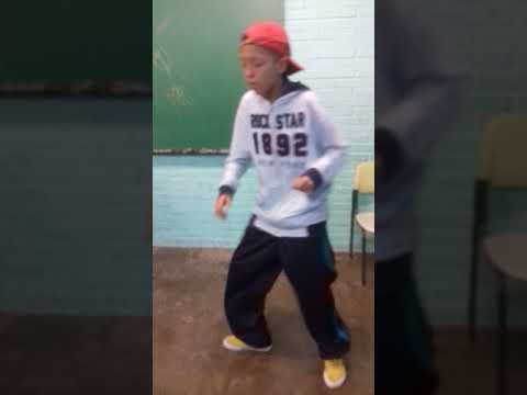 DJ KR3 - MC Neguinho do ITR e MC Tavinho - Medley 2