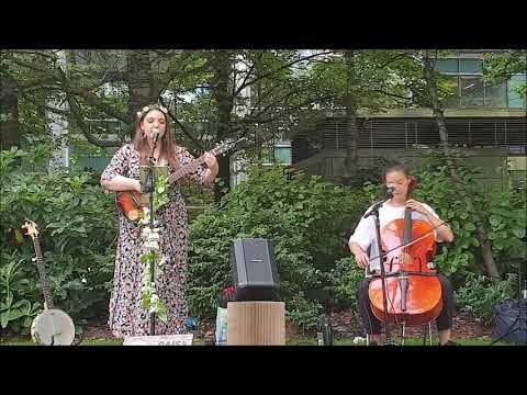 Daisy Chute with Midori Jaeger - Ae Fond Kiss @ Canada Square, Canary Wharf, London 30/07/20