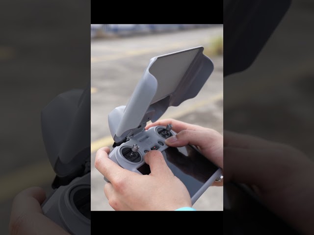 Vídeo relacionado con FPVtosky Mini 5/4 Pro Visera RC-2 I Protección de Joystick I Protección de Pantalla - Soporte 3 en 1 para el Control Remoto RC-2 de DJI Mini5/ 4 Pro/Air 3/Flip Accesorios (RC-2 Visera kit)