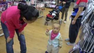 preview picture of video 'Aruna & Hari Sharma shopping at Walmart Changchun, China Sep 05, 2013'