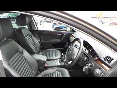 132C1421 - 2013 Volkswagen Passat HIGHLINE 1.6TDI 105HP BLUEMOTION BLACKWAT...