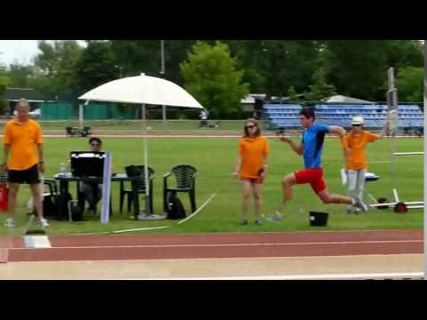 Leveleki Bence 7,20 m-es ugrása -lassítva