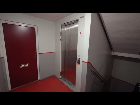 1979 KONE (MB: Hissbyggarna) Hydraulic Elevator @ Nortullsgatan 33, Söderhamn, Sweden!