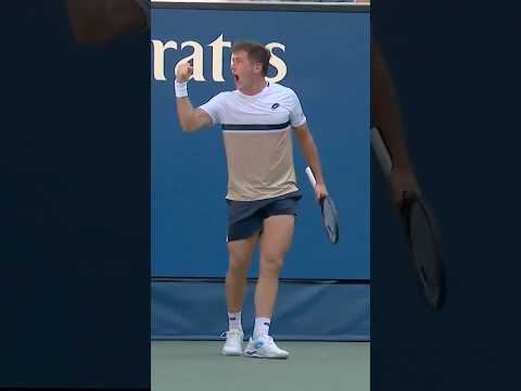 OH MY GOSH Gomez! 😱