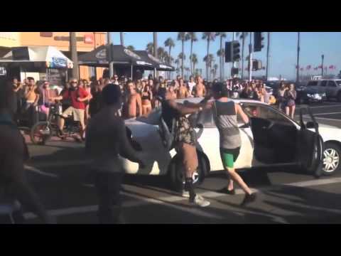 Топ 5 уличных драк , в которых 1 разносит толпу