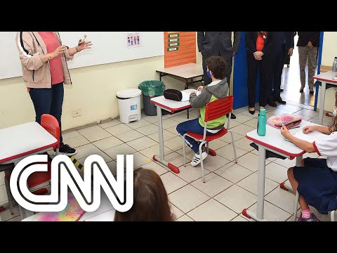 Projeto prevê R$ 1 mil para aluno seguir na escola | VISÃO CNN