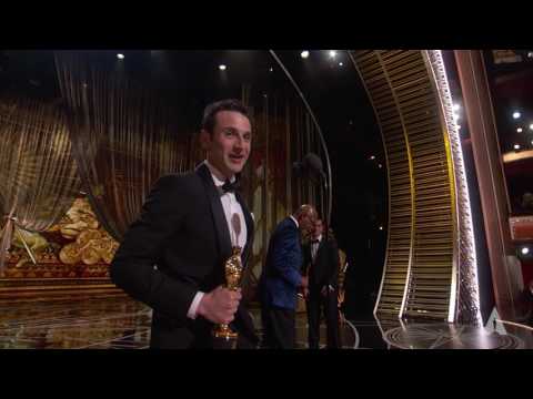 Justin Hurwitz wins Best Original Score for "La La Land"