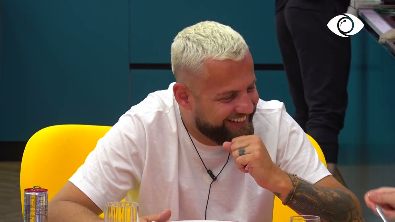 Luizi kujdeset që Kiara të mbarojë ushqimin