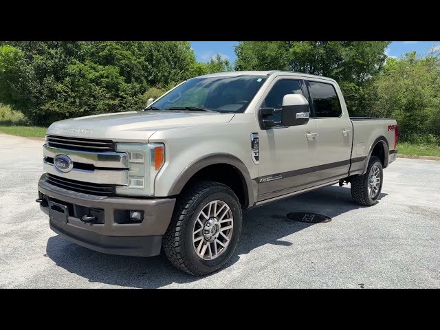 2017 Ford F250 Super Duty Crew Cab - Image 17