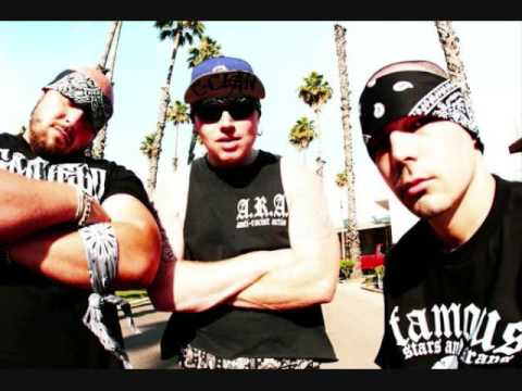 Mellow Man Ace presents LA  FAMILIA