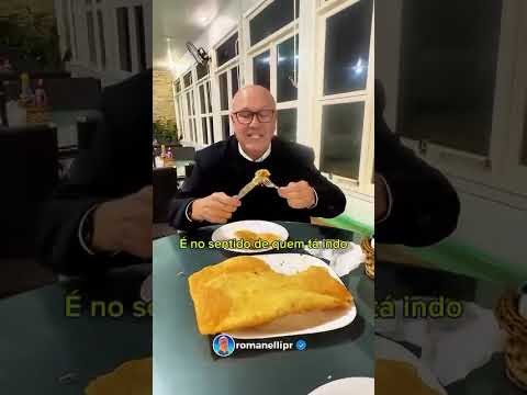 Rodovia do Café conhece bem essa tradição: parar no Posto Imbaú para saborear um pastel gigante!