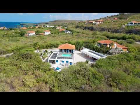 Videovoorbeeld: Villa in Coral Estate
