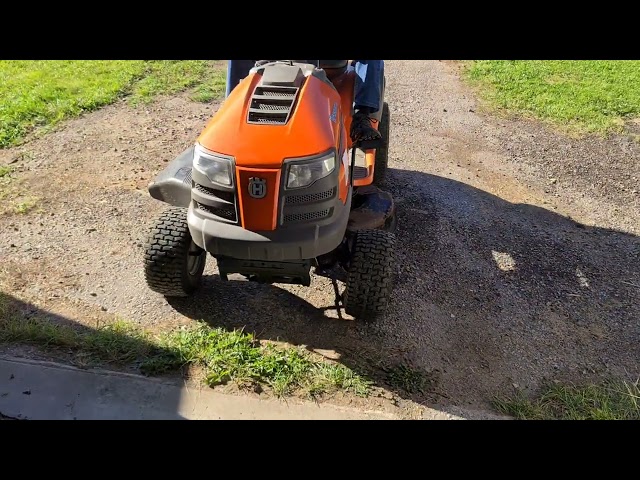 939288 Riding mower Husqvarna LT 151
