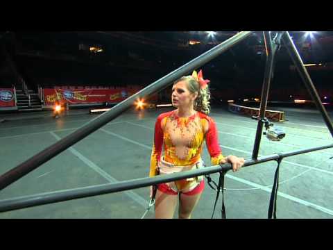 Sara Joins The Circus