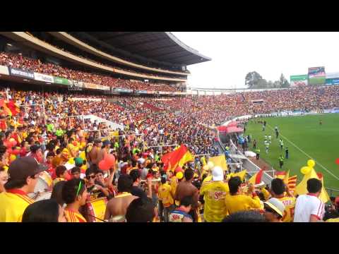 "Locura 81 vs cruz azul liguilla 2013 vuelta" Barra: Locura 81 &bull; Club: Monarcas Morelia