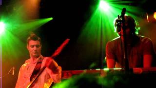 100 Monkeys Sleeping Giants