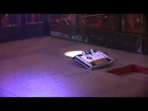 Robot Arena Insomnia 58 - Django vs Satanix