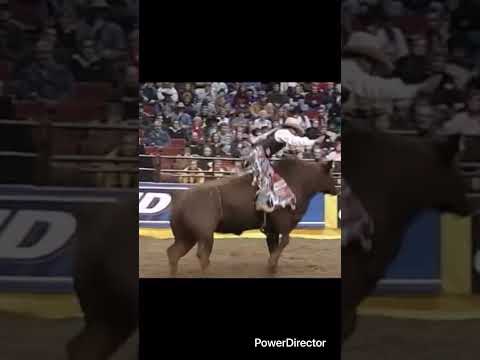 Chris Shivers rides Prince Charming for 94 points #cowboys #rodeo #rodeosport