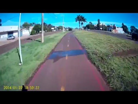 Indo pro trampo de bike - UFGD