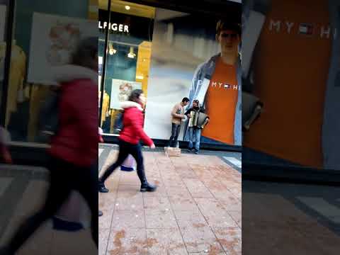 Ti ne licis Ni na jednu