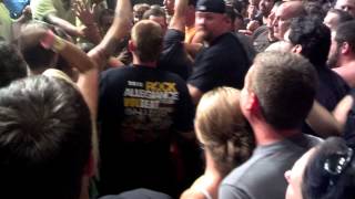 Volbeat - Lola Montez - AUDIENCE FIGHT prompts Michael Poulsen to stop song (08/29/13)