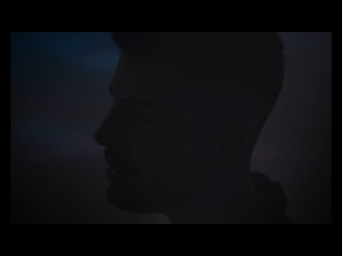 Kalenn - Ando por los suelos (Videoclip Oficial)