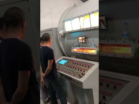 Double doors metallizer/pvd vacuum coating machine is metallizing it can be used in packaging