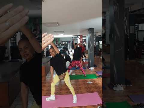 gracias al gimnasio Impact gym por la oportunidad de compartir un poco de yoga #camana #arequipa