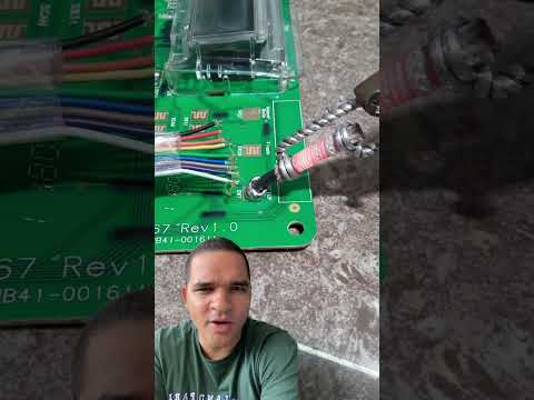 Vídeo: Como soldar vários fios sem ajuda: 9 passos práticos