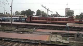 preview picture of video 'Kerala Express Entering Thiruvananthapuram Central'