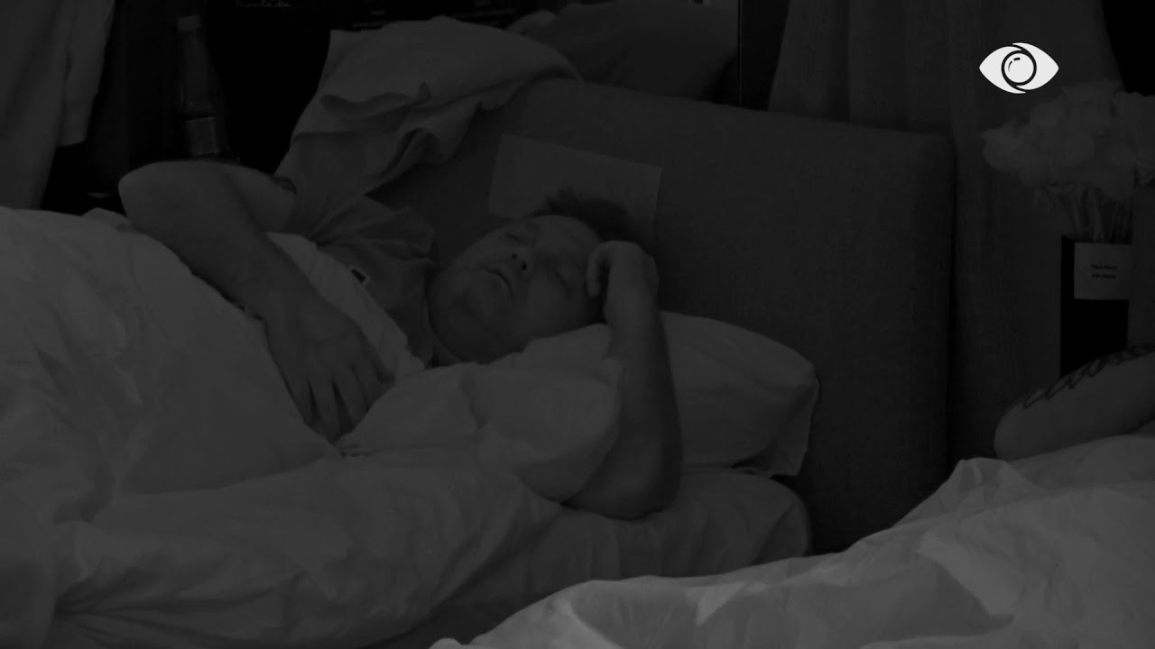 “A hyre aty brenda për të prishur lojën?”/ Egla-Julit: Zero shans…