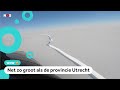 Enorme ijsplaat breekt af