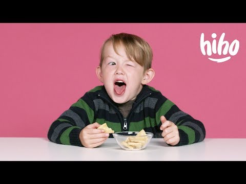 American Kids Try Snacks from the Philippines | Kids Try | HiHo Kids
