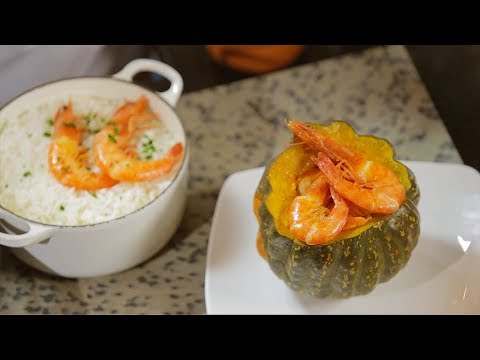 Camarão na Moranga: Shrimps in a pumpkin - beautiful and delicious