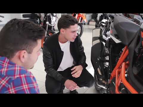 FLHX 2024 Street Glide®
