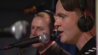 A New International - Waiting Around To Die (BBC Radio Scotland Live Session)