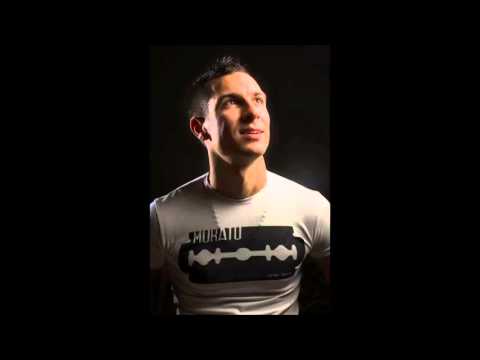 Ugljesa Radonjic-Kafana leci sve(Amar Gile)