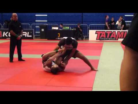 London No-Gi Open 2013 - Brown Adult - Open - Ross Nicholls vs Walnan Constantino