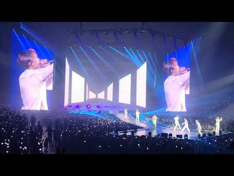 180923 BTS Love Yourself World Tour in Hamilton - Run