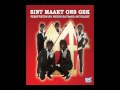 Feestpieten en de Pieten Boyband Spotlight - Sint maakt ons gek Feestpieten en de Pieten Boyband Spotlight - Sint maakt ons gek