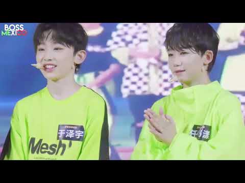 BOY STORY - Too Busy + Oh My Gosh + For U + Enough - LIVE Starry Summer (Romon U Park) 190818