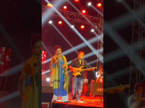 pawandeep & Arunita duet live musical momant excellent Arudeep video short