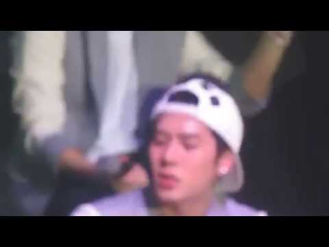 [FANCAM] 122814 KCON6 GOT7 - FOREVER YOUNG