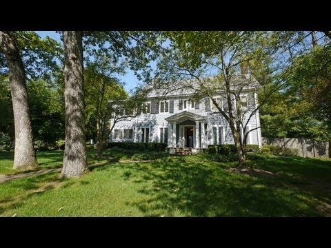 A classic East Winnetka Colonial on a well-located third-acre