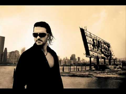 Ricardo Arjona. Duele Verte