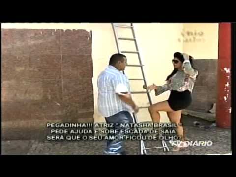 Enio Carlos 18-05-14 - Pegadinha da escada - Natasha Brasil
