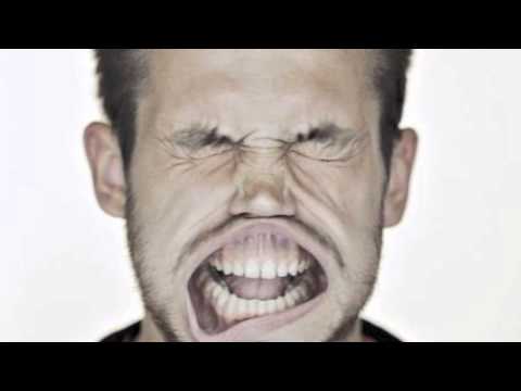 Skrillex Ft. Ellie Goulding & Mazarati - Freak